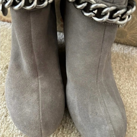 BCBG Tall Suede Leather Boots Wedge Heel Gray - Size 6 - NWOT - Picture 5 of 9